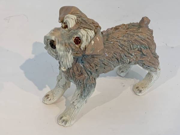 - a Ceramic by Heather Hunt, measuring 15 x 13 cm (H x W) £48